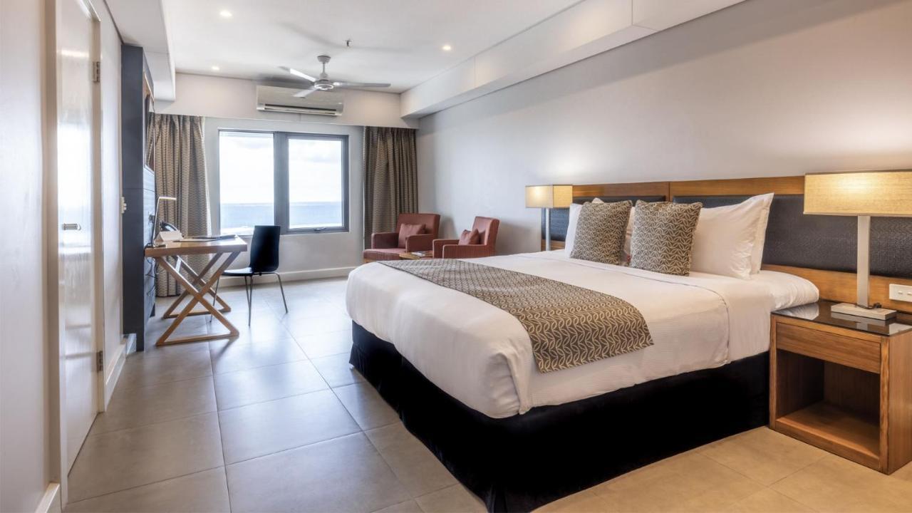 Oaks Darwin Elan Hotel Exterior photo