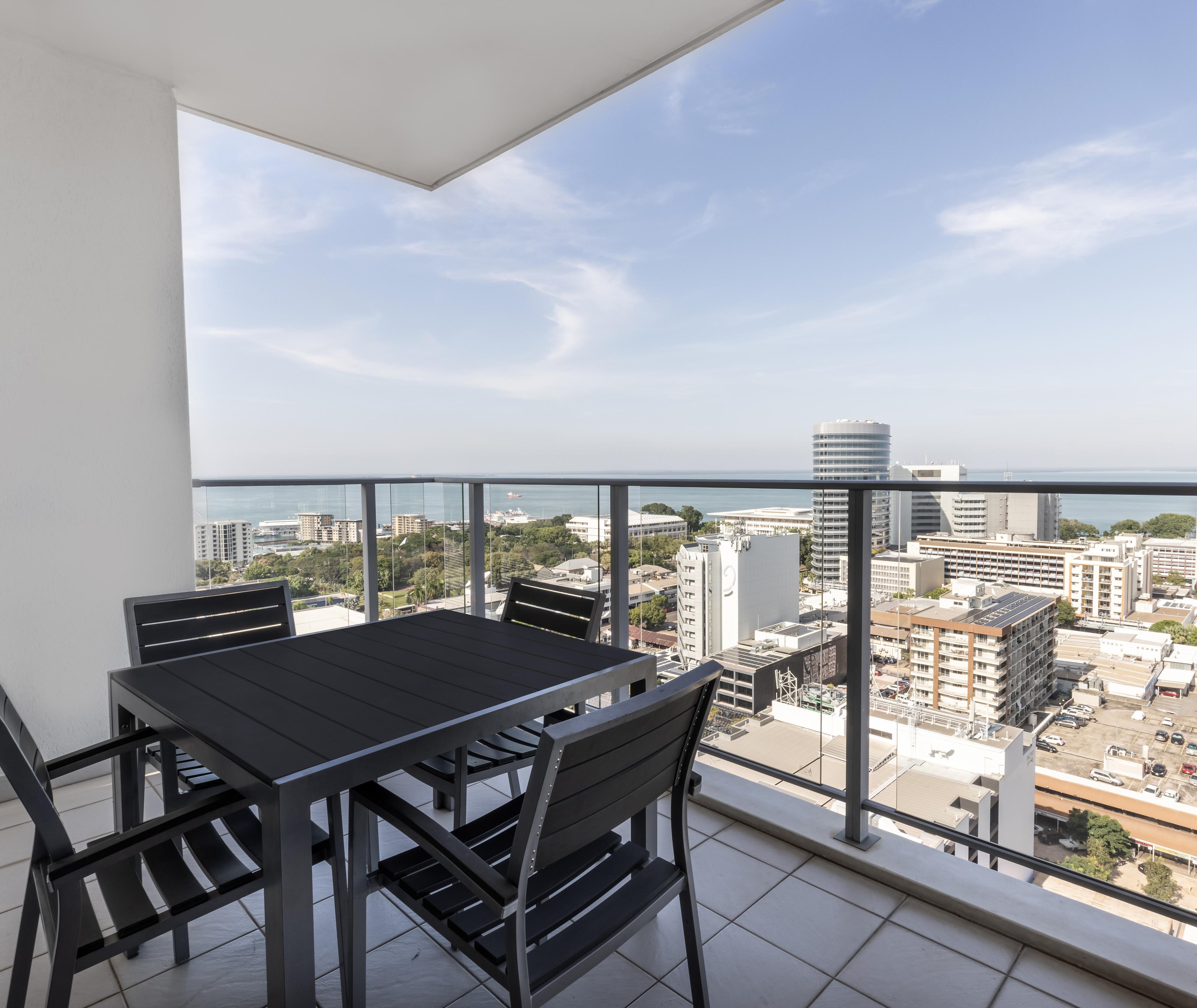 Oaks Darwin Elan Hotel Exterior photo