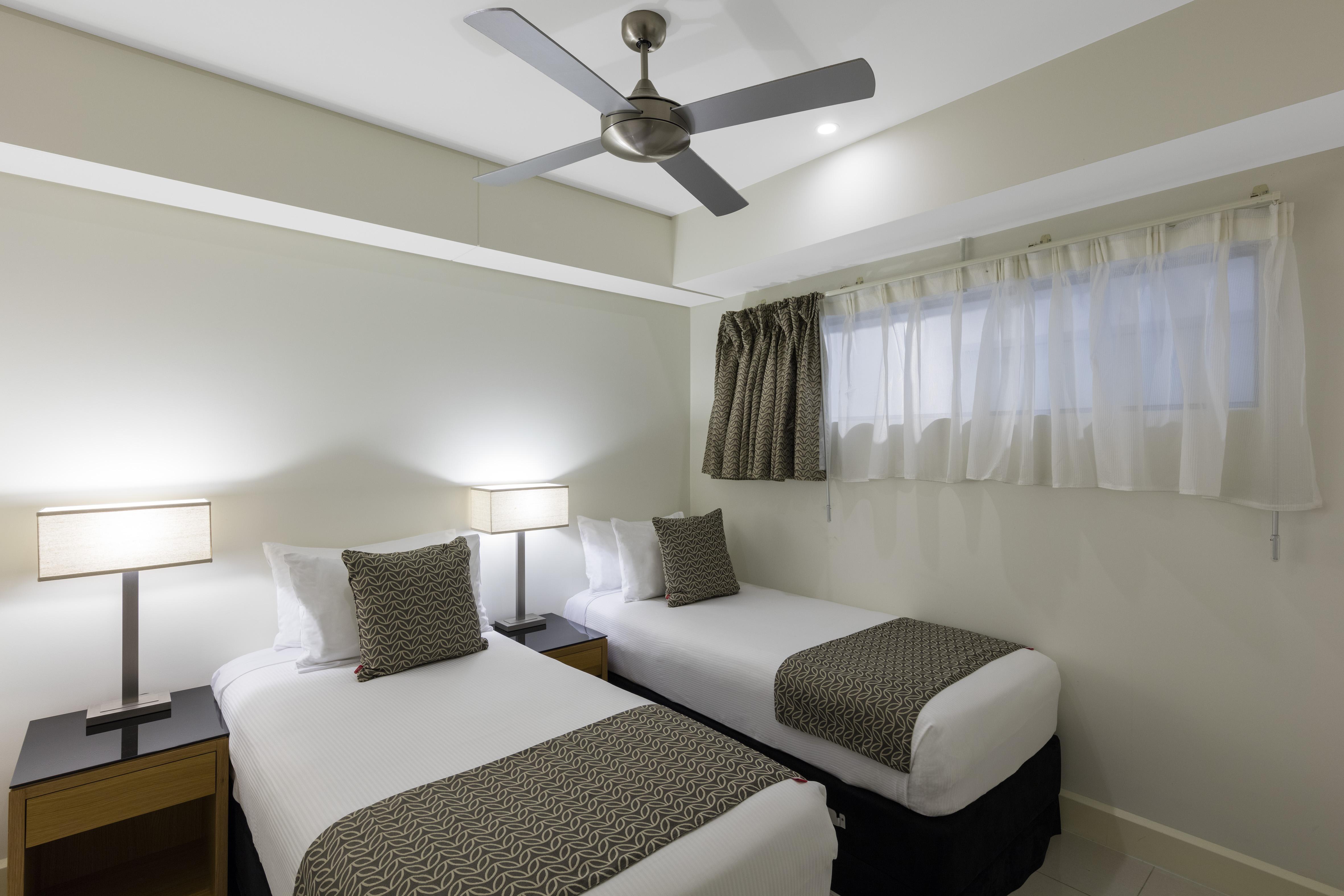 Oaks Darwin Elan Hotel Exterior photo